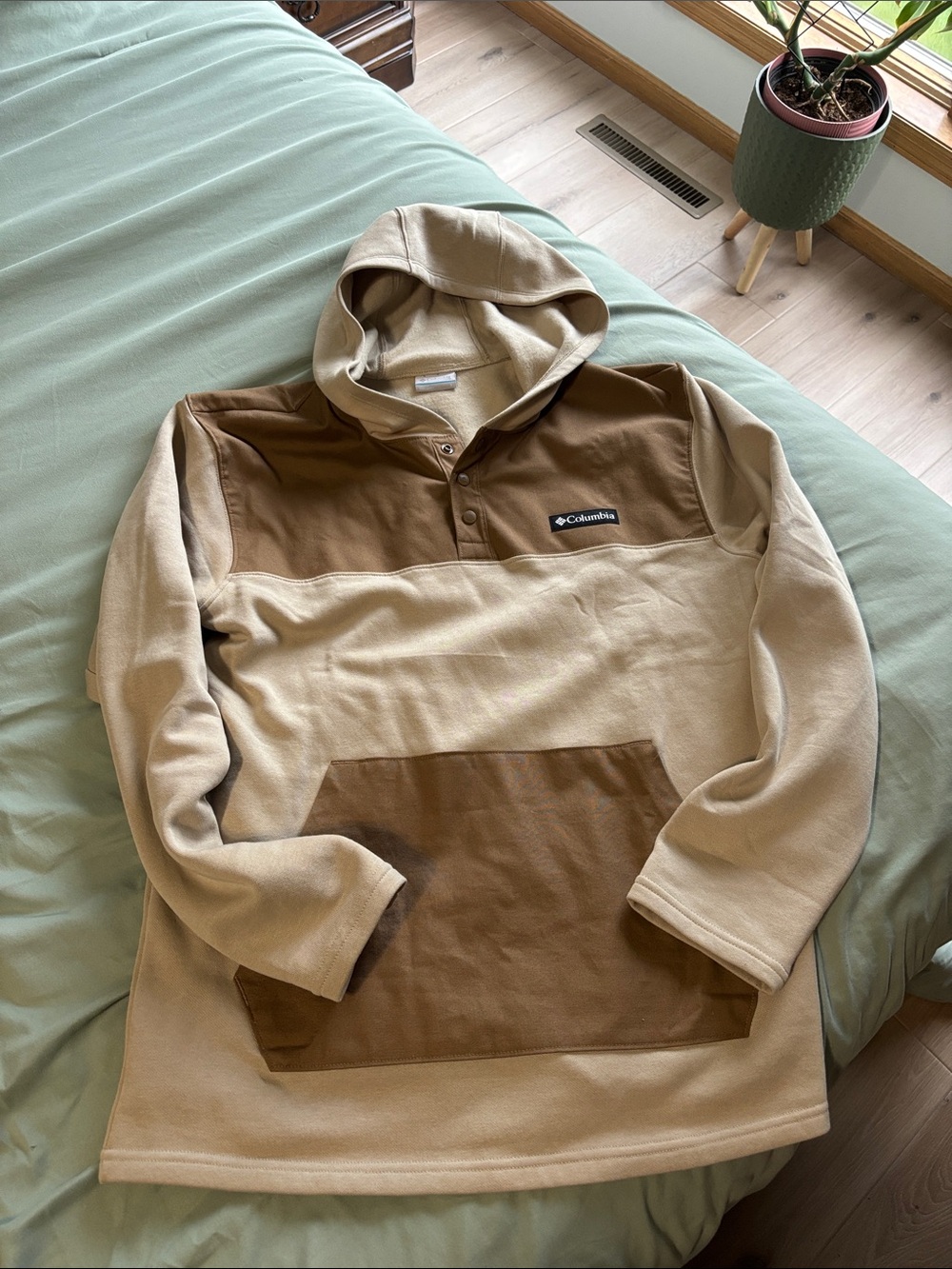 NWOT Men’s Columbia 1/4 button up